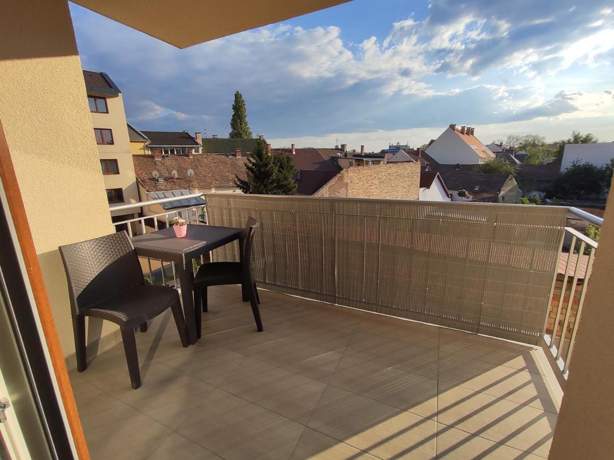 Bajcsy Apartment Дебрецен Экстерьер фото